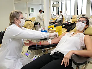Pessoas com mais de 70 anos poderão continuar a doar sangue