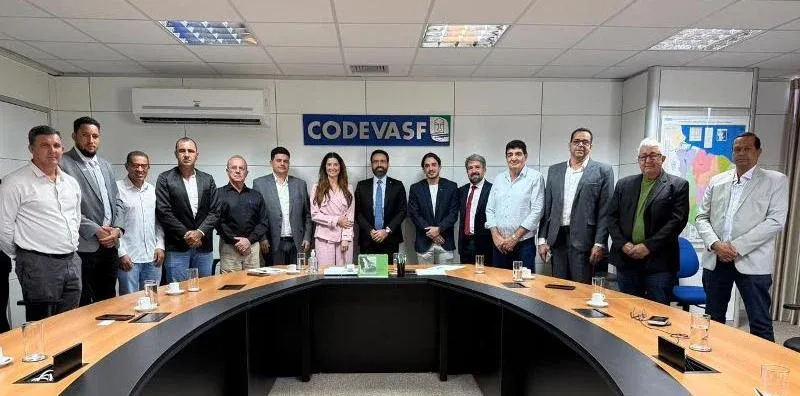 Presidente da AMM debate instalação de pátio da Codevasf em Bambuí